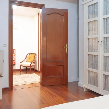 Av Cangas De Onis 3 Apartment *