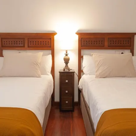 Av Cangas De Onis 3 * Gijon