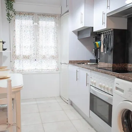 Apartment Av Cangas De Onis 3 *